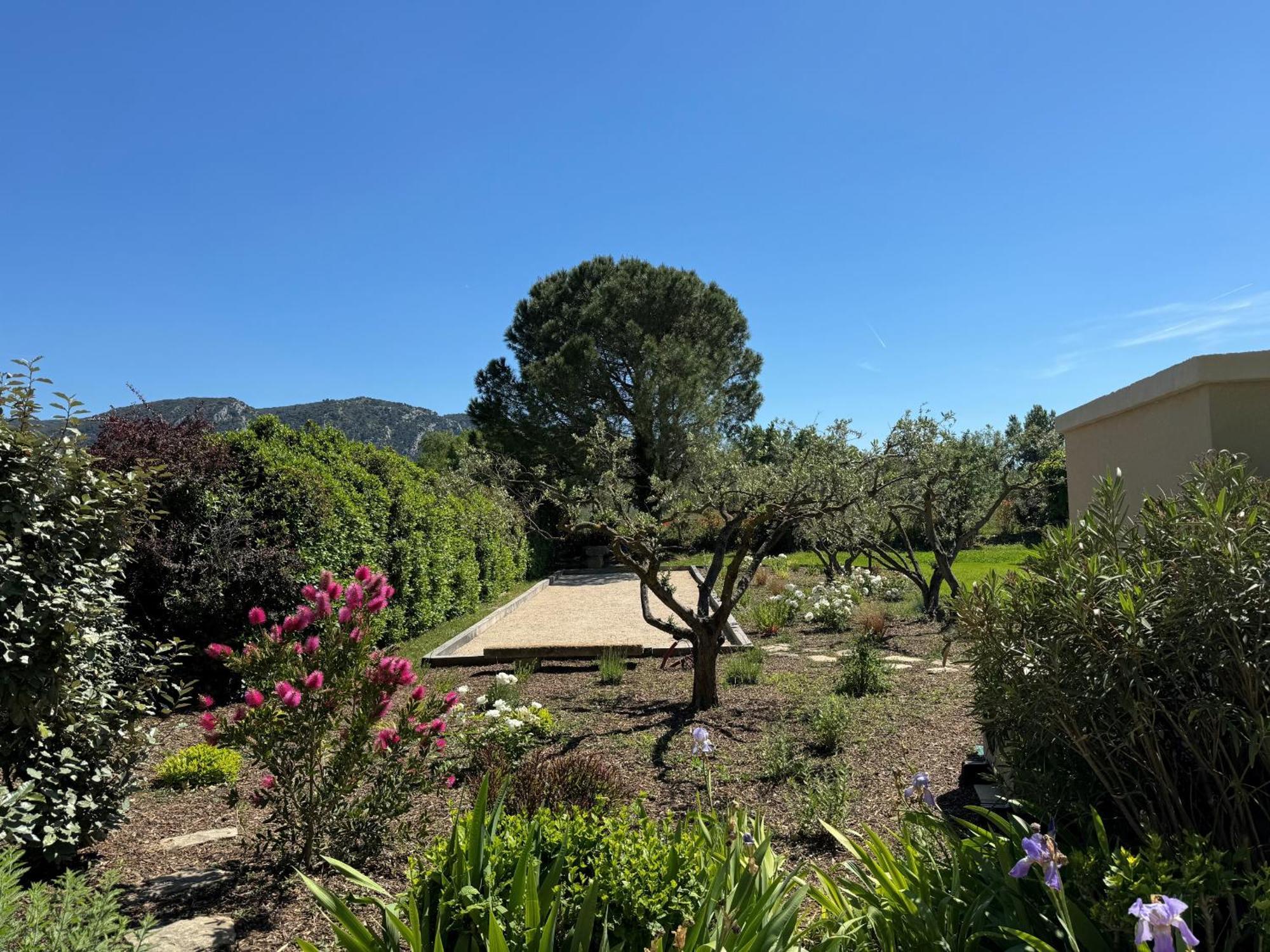 Provencal House With Heated Pool, View Of The Luberon In Robion - Accommodates 12 People. エクステリア 写真